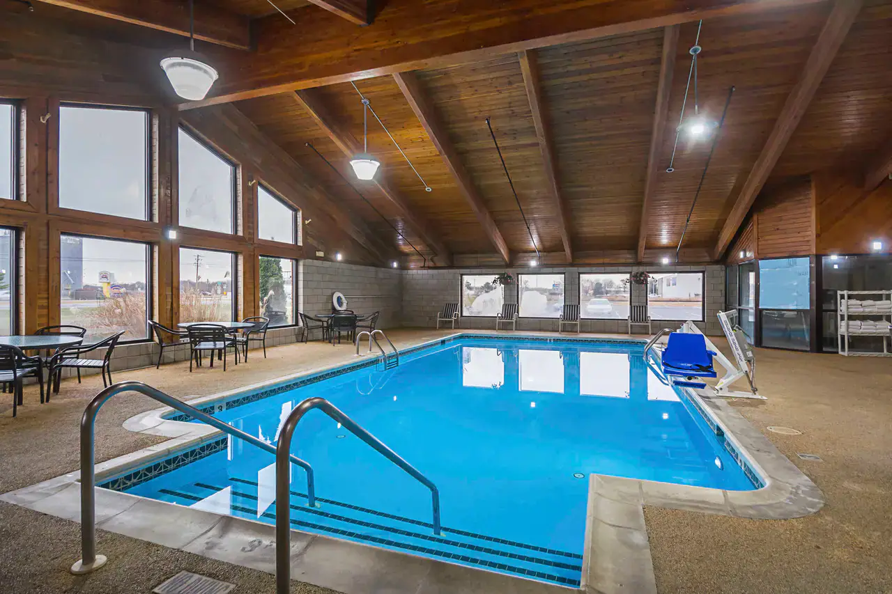 Guest Room - Quality Inn & Suites Harrington - Milford